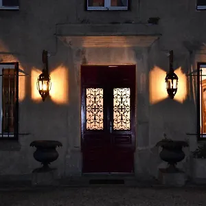 residence-le-petit-paradis.midi-pyreneeshotels.com/